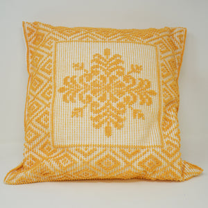 cuscino Design unico raffigurante il fiore Giglio, elemento molto ricorrente nella tradizione sarda.